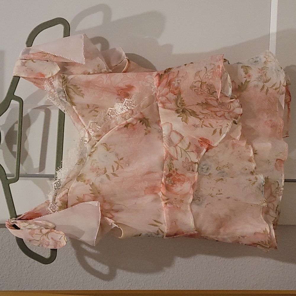 Floral top
